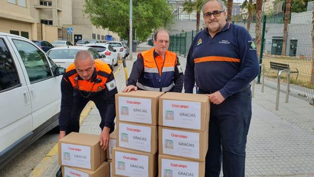 La Fundación Cruzcampo dona mascarillas para Servicios Sociales y Protección Civil en Cádiz