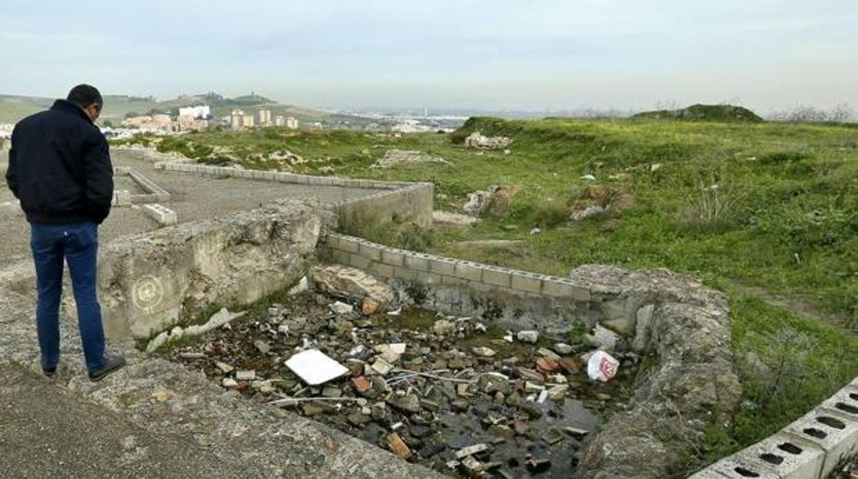 El enclave donde se descubrió el tesoro del Carambolo se convirtió en un estercolero