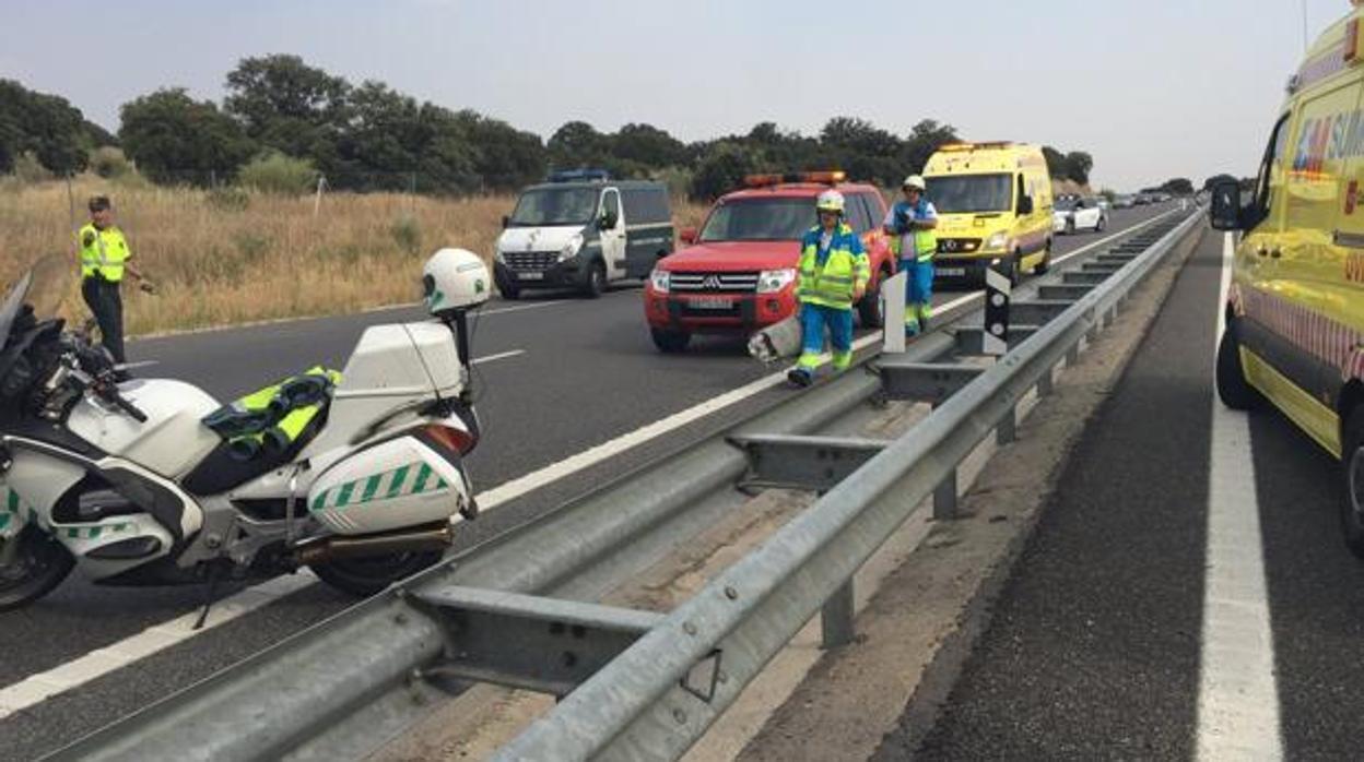 Imagen de archivo de un accidente de tráfico en una carretera