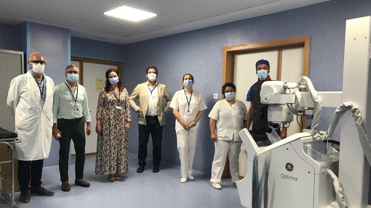 Endesa dona un equipo de radiología portátil al Hospital Universitario de Puerto Real