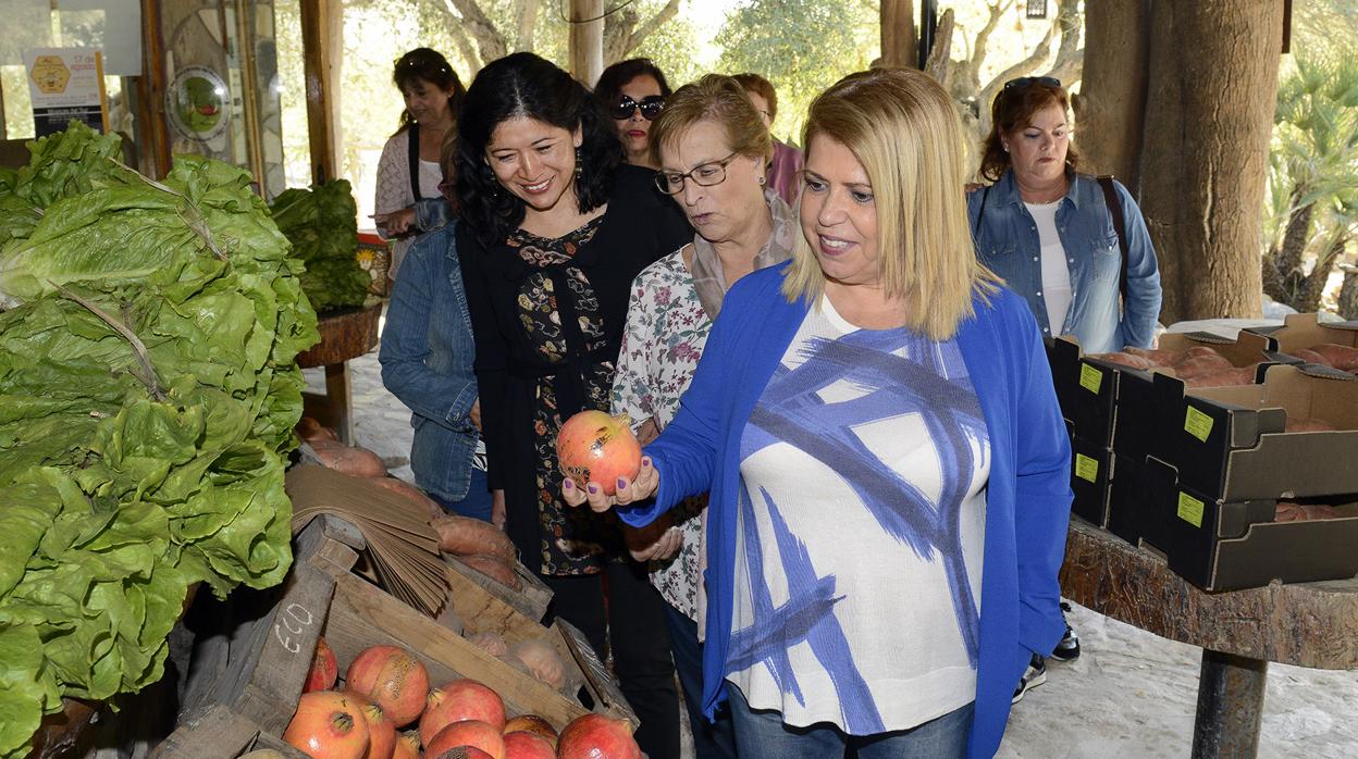 La alcaldesa de Jerez afirma que se volcará con los comerciantes tras la crisis del coronavirus