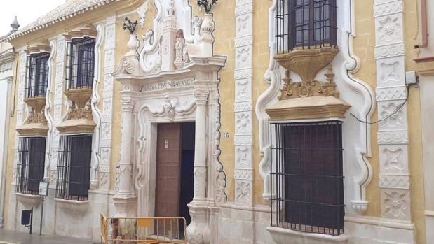 Concluye en Osuna la restauración de la fachada de la Cilla del Cabildo catedralicio