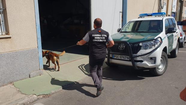 El policía local de Chiclana detenido, sus negocios de alquiler de naves y los «vínculos peligrosos»