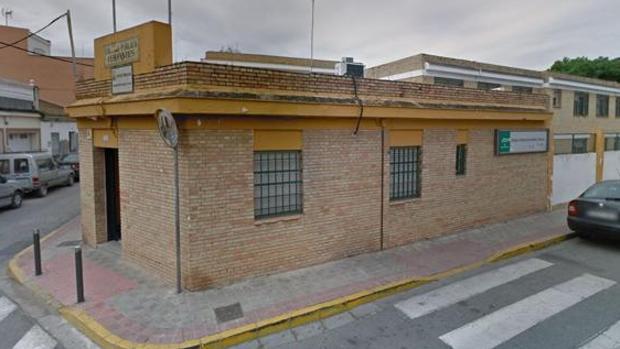 El juez permite que un forense estudie los daños por el presunto acoso a la niña con autismo de Dos Hermanas