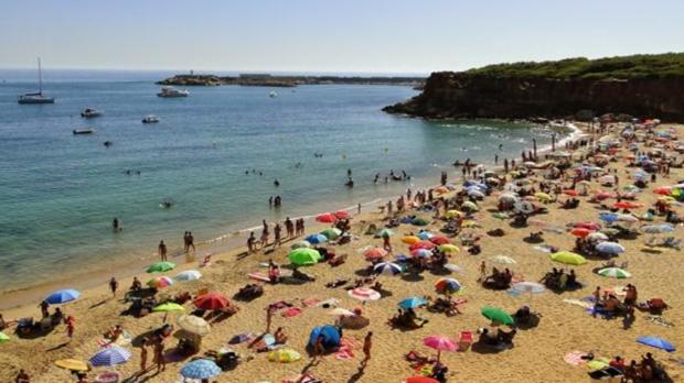 Cierran dos playas en Barbate y Conil al completarse el aforo