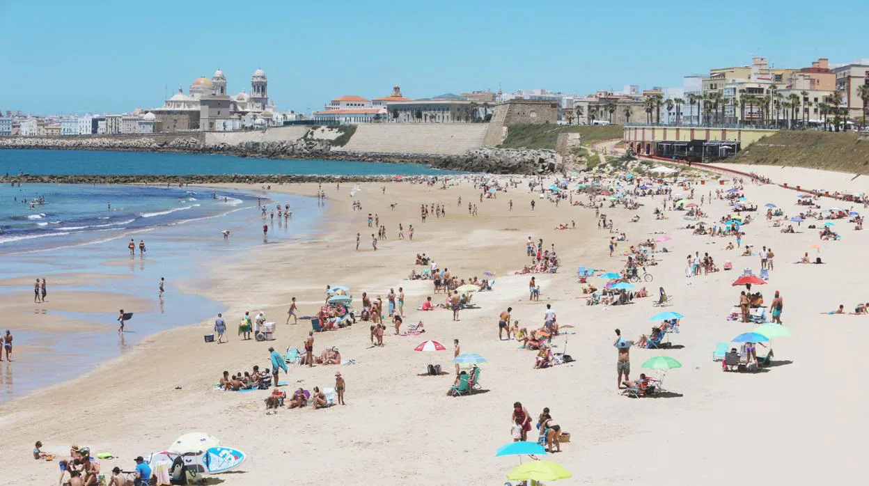 Este miércoles comienza la temporada alta de playas en Cádiz.