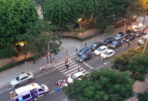 Imagen de la avenida tras el accidente tomada por un vecino de la zona.