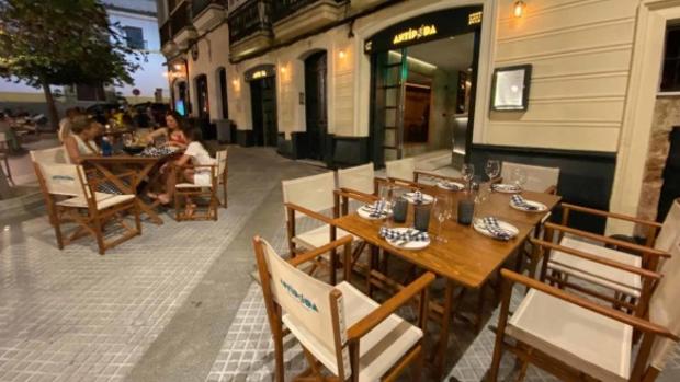 Antípoda, un restaurante diferente para la calle Plocia de Cádiz