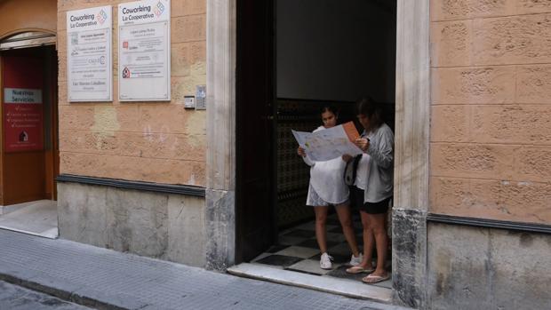 La vivienda turística se estanca en Cádiz y teme un desplome tras el verano
