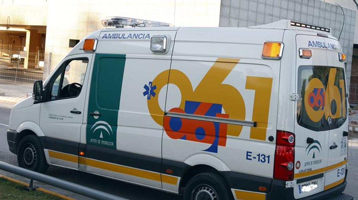 Ambulancia del servicio de Emergencias 061