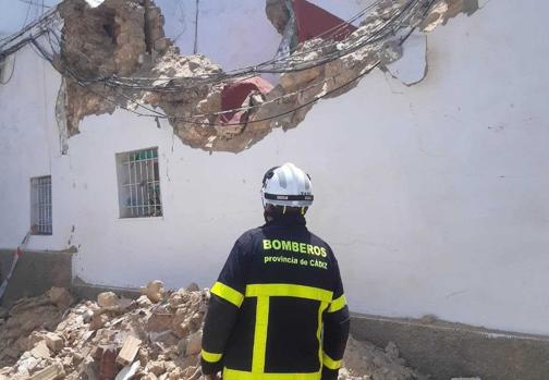 Herido un anciano de 90 años tras explotar una bombona de gas en su vivienda en Chiclana