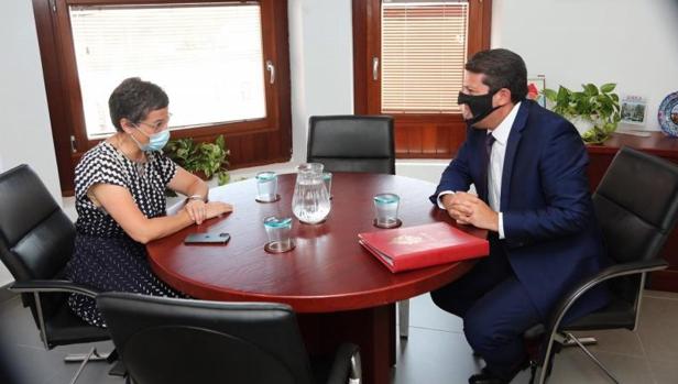 El alcalde de Algeciras critica la reunión Laya-Picardo: «Bastante metedura de pata tuvo Moratinos para repetirla»