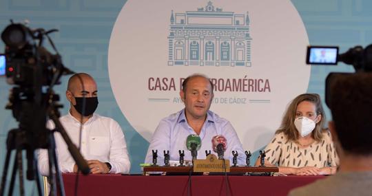 Juancho Ortiz durante la rueda de prensa en la hizo un balance del estado de la ciudad.