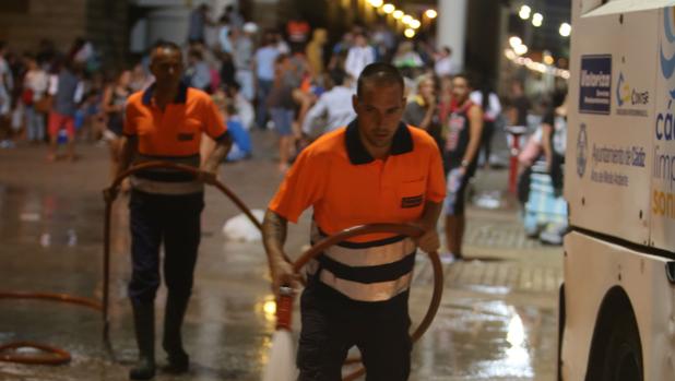 El Ayuntamiento prorrogrará de nuevo el pliego de limpieza de Cádiz