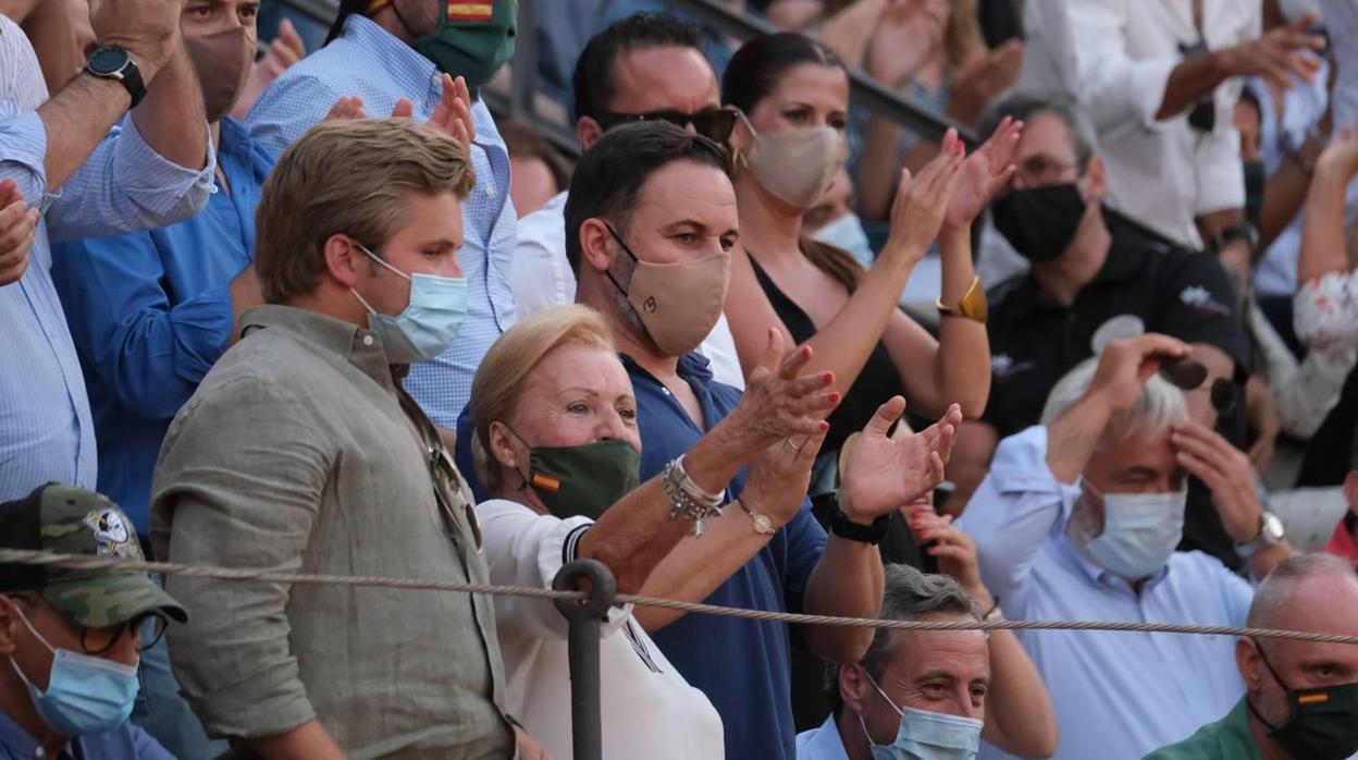 Santiago Abascal, en la corrida de toros de El Puerto.