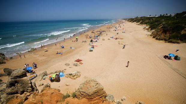 Polémica por la muerte de un hombre en una playa de Tarifa
