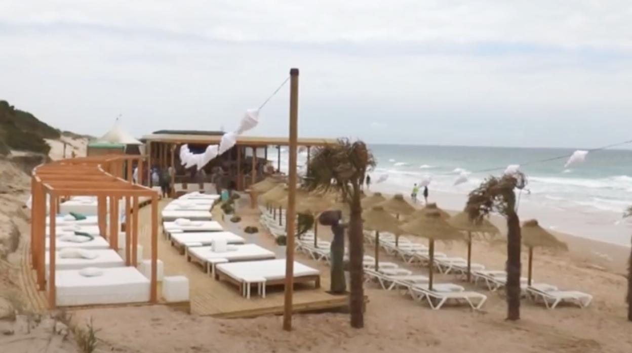 Cierra el chiringuito Atenas Playa de Chiclana por coronavirus