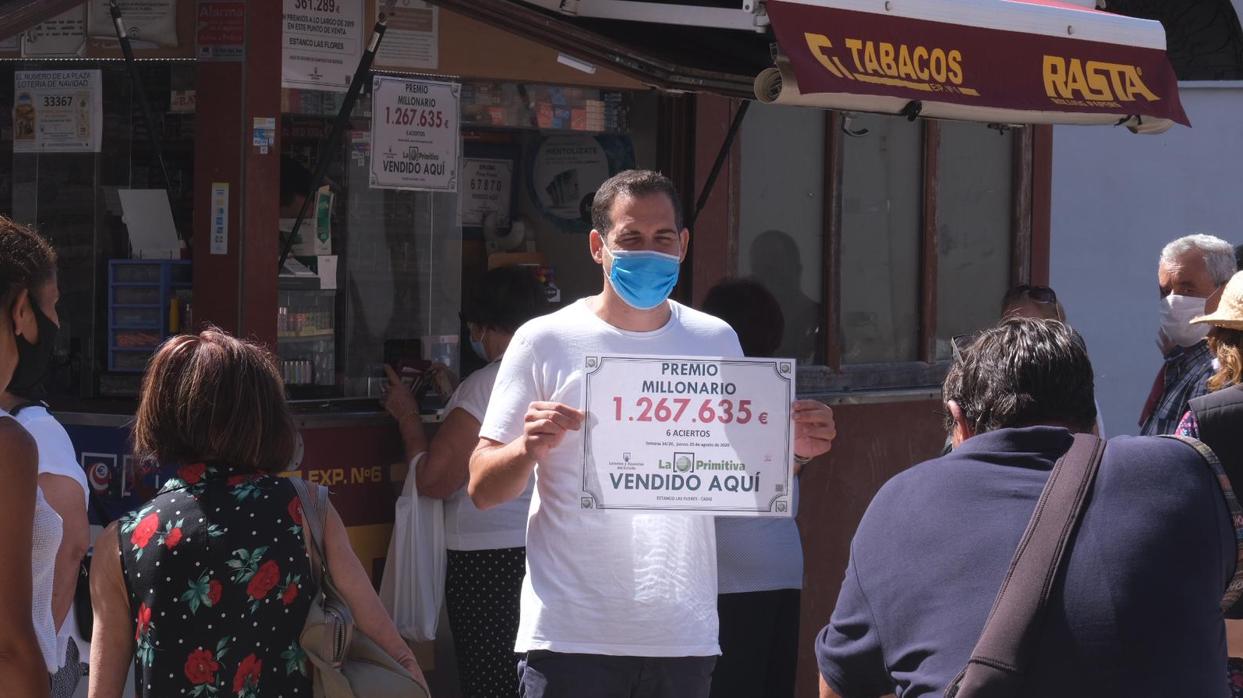 El boleto ganador fue sellado en la Plaza.