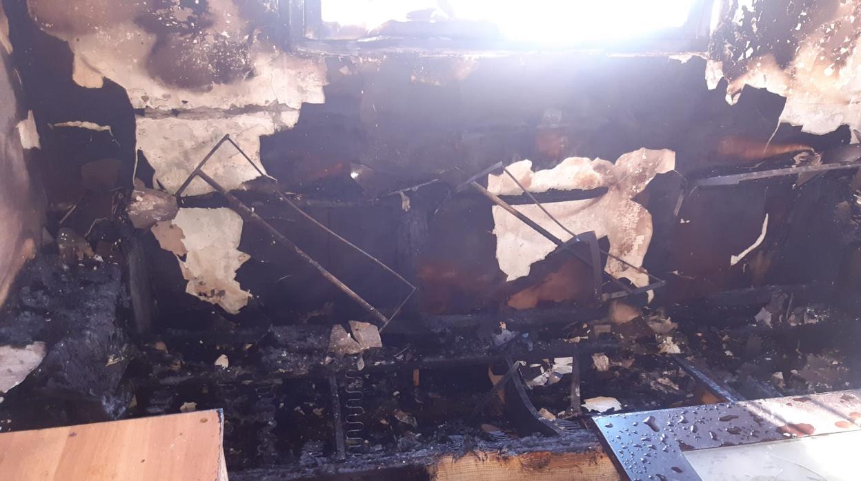 Imagen de la vivienda tras el incendio.