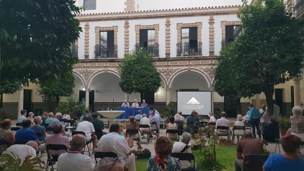 Un grupo de portuenses se convierten en activistas frente a los que destruyen el patrimonio histórico