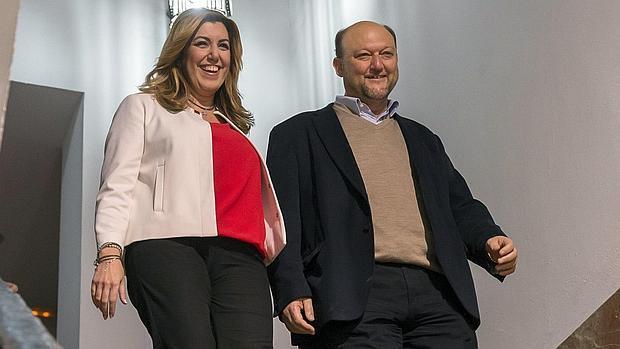 Susana Díaz frena a los críticos en Coria del Río con una comisión gestora socialista «de su cuerda»