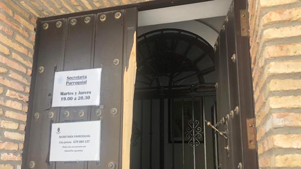 Roban en la parroquia de San Miguel de Marchena dinero de la colecta y de la venta de recuerdos