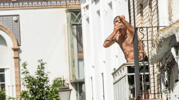 Libertad y orden de alejamiento de su ex al varón detenido en Coria tras atrincherarse en su vivienda