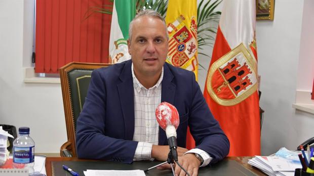 El alcalde de San Roque pide que no viajen al municipio personas de localidades con alto nivel de contagio