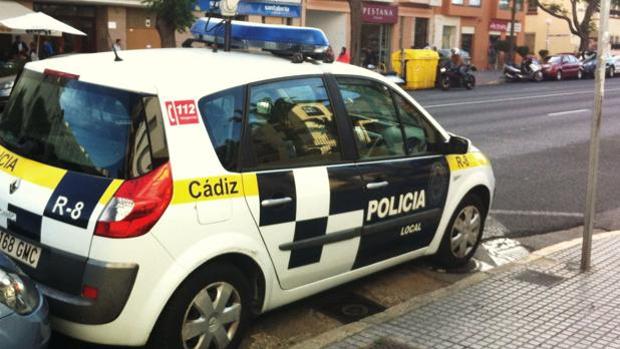 La Policía Local salva la vida a un hombre tras realizarle la reanimación cardiopulmonar