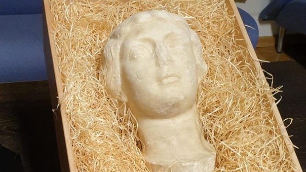 Alemania entrega la «Cabeza de Livia», un busto romano robado en 2010 en Bornos