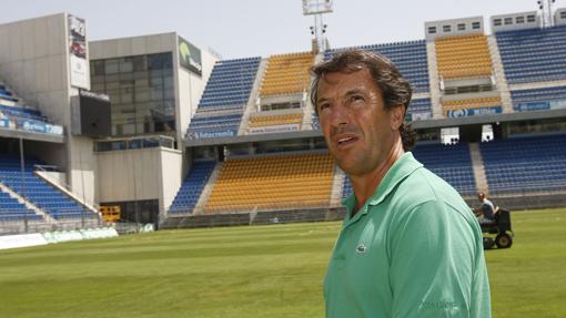 Jose González, entrenador de fútbol.