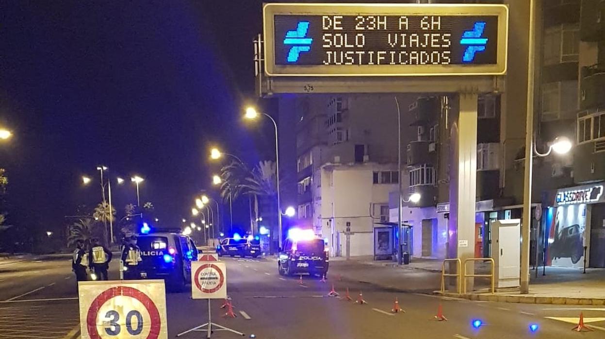 La Policía detiene a un reclamado policial tras evadirse de un control en la salida sur Cádiz