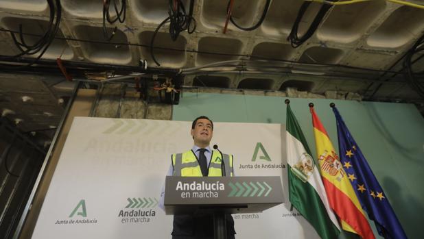 Moreno pide a los sanitarios extremar la precaución «dentro y fuera de los hospitales»