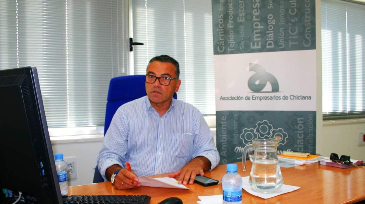 Antonio Junquera solicita mayor volumen de inversión en los polígonos de Chiclana