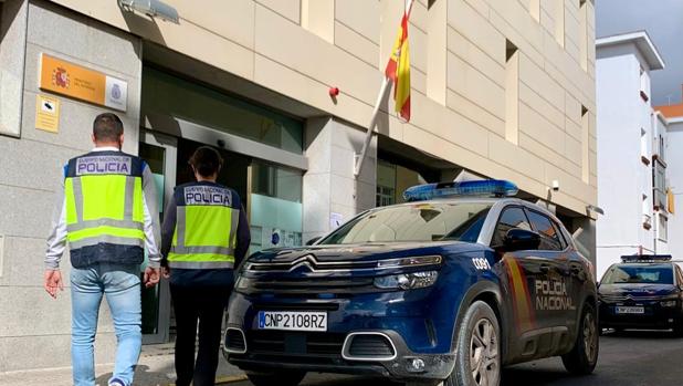 Nueve personas detenidas en Sanlúcar por inscribirse como parejas de hecho de forma fraudulenta