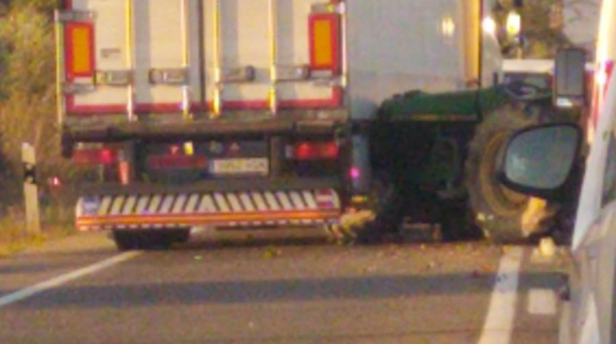 Imagen del accidente en el que ha fallecido un tractorista