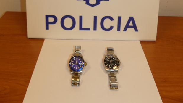 Roban una vivienda con sus moradores dentro