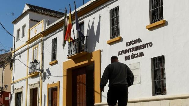 El agua de Écija, no apta para el consumo al igual que la de Marchena y La Luisiana