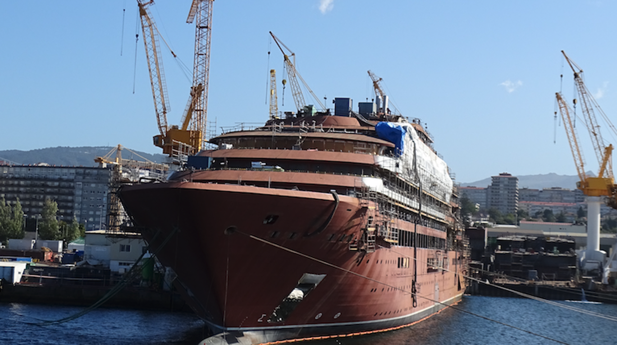 Imagen de la obra del crucero 'Evrima' en Vigo