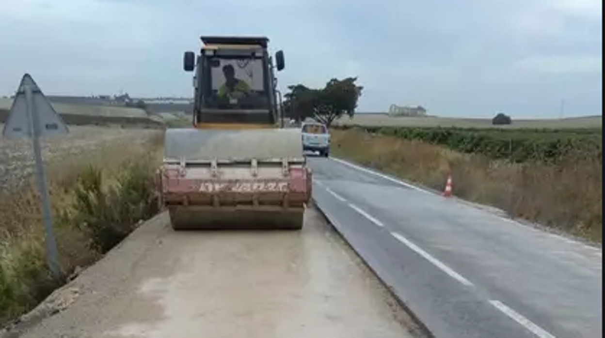 Avanzan a buen ritmo las obras de mejora de la carretera de Morabita en Jerez