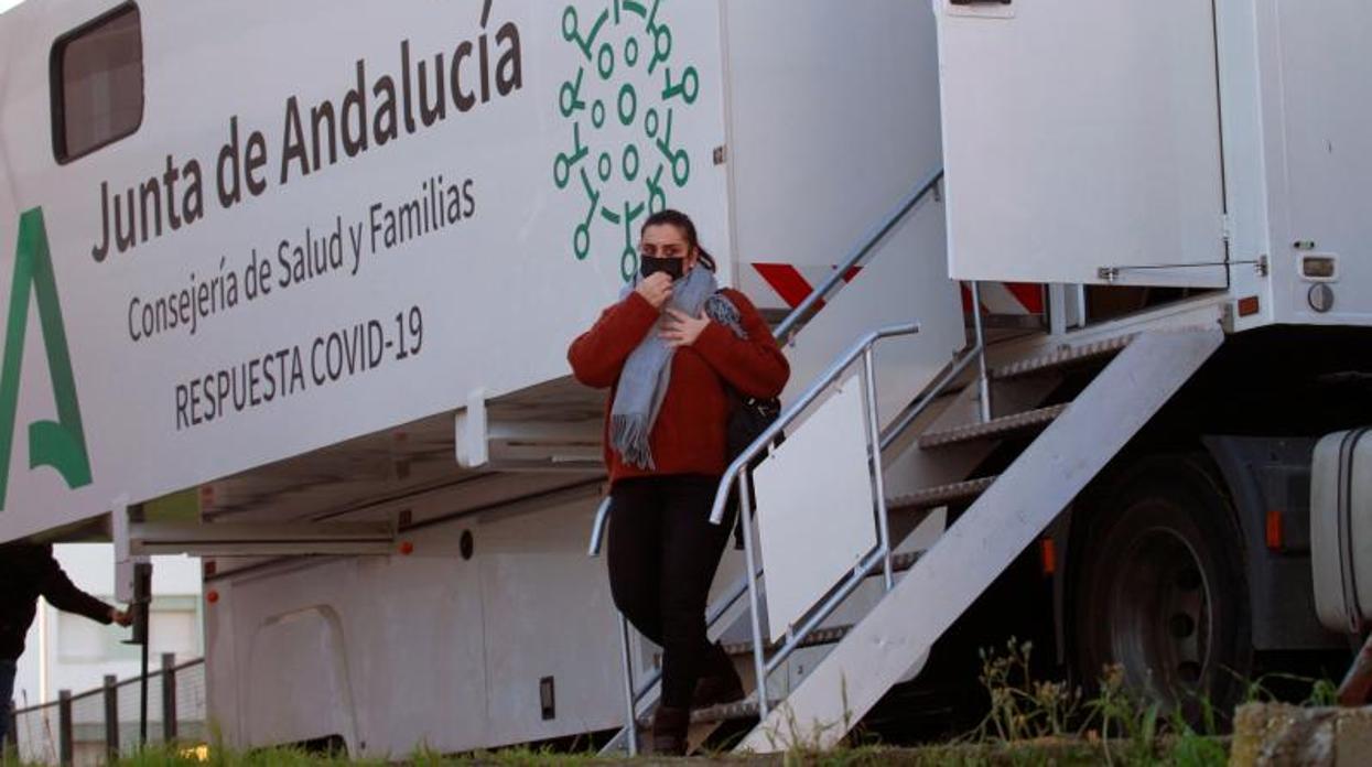 Cribado en Algeciras, uno de los municipios cerrados por el coronavirus.