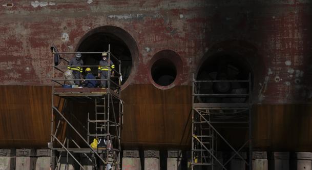Recelo en los astilleros de la Bahía por un trasvase de carga de trabajo a Galicia