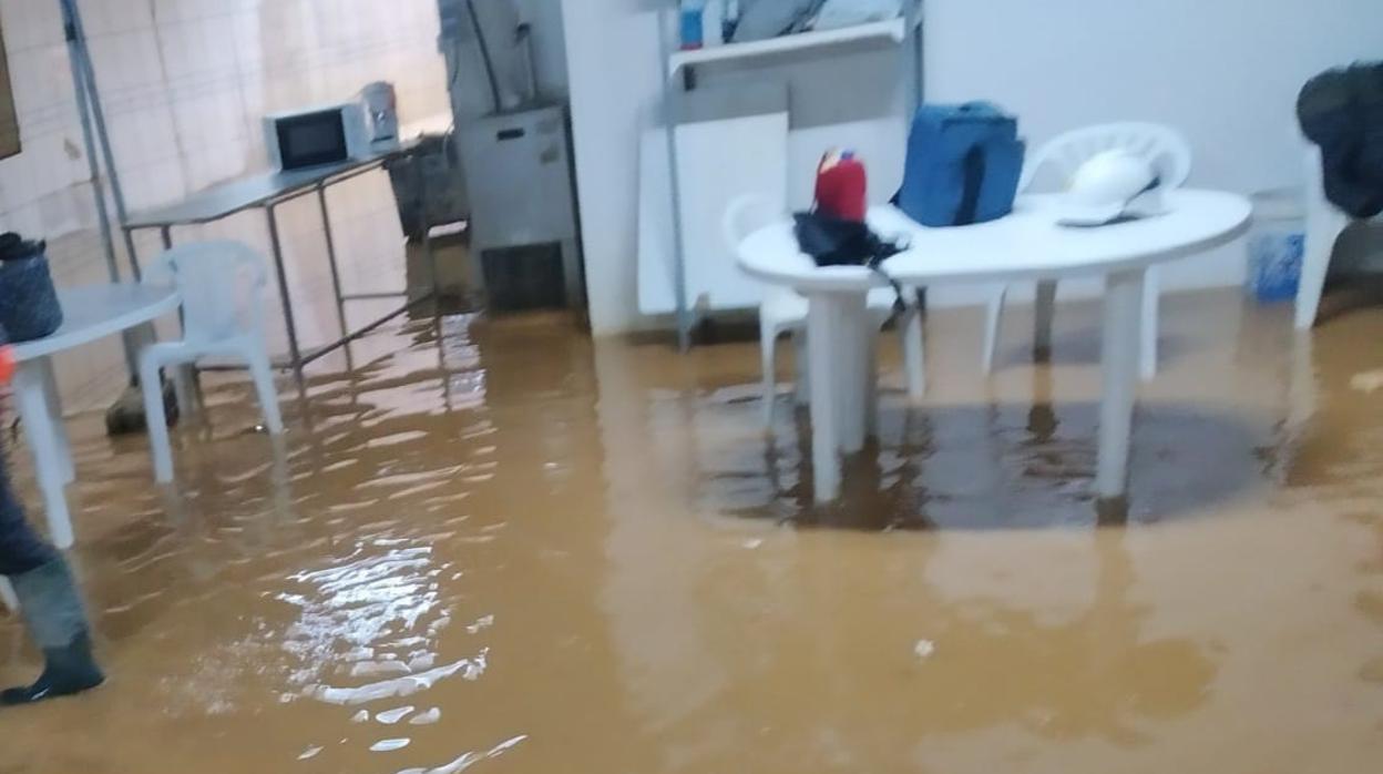 Local inundado en San Roque por los efectos de la borrasca Filomena