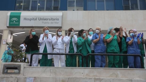 El Colegio de Médicos de Cádiz celebra la calificación de «enfermedad profesional» para los contagiados