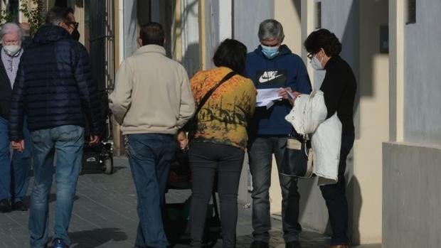 Cádiz suma 35 muertes y más de 1.000 contagios en 24 horas, los peores datos de toda Andalucía