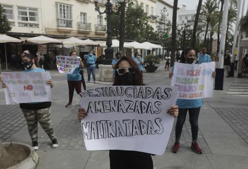 Los Servicios Sociales en Cádiz: un caos en un momento crucial de la pandemia