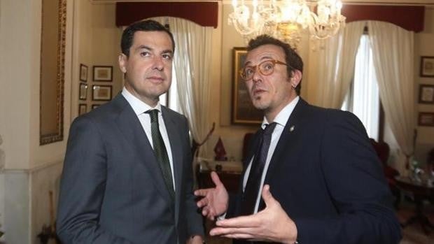 Juanma Moreno y Kichi piden prudencia y no celebrar el Carnaval