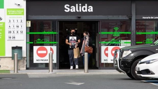 Sevilla reduce más de 300 puntos la tasa de contagios en las dos últimas semanas