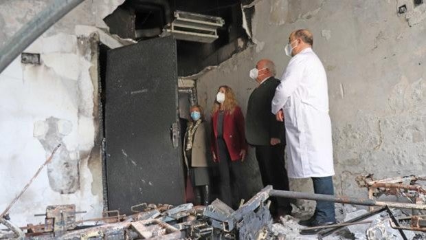 La Junta invertirá 1,3 millones de euros en el Hospital Puerta del Mar por los daños del incendio