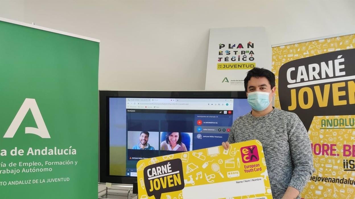 Este joven jerezano ha sido seleccionado para promocionar el carné joven.